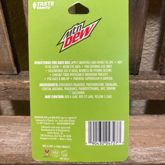Mountain Dew Lip Balm Set of 4, 1 Humongous, 2 Regular 1 Mini Sized Lip Balm Set - Picture 8 of 16